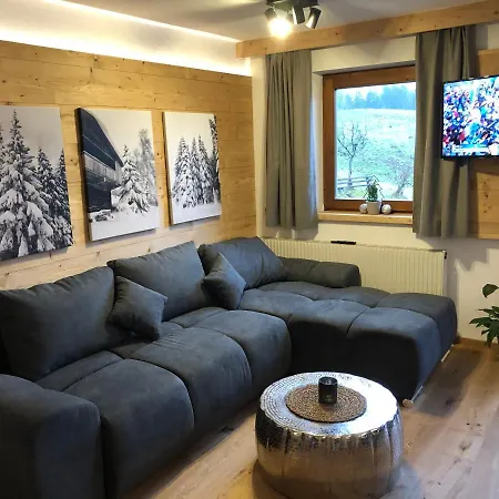 Schwarzenbergerhof 3*