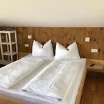 Vendégház Schwarzenbergerhof 3*