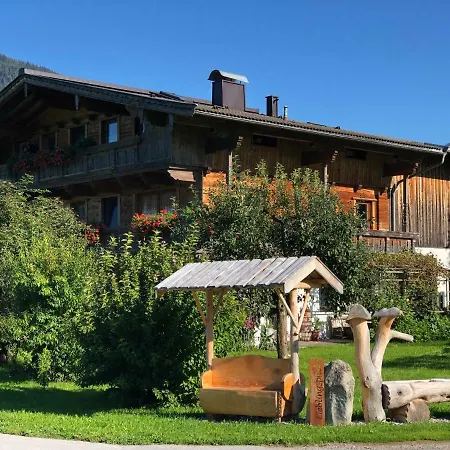 Schwarzenbergerhof 3*