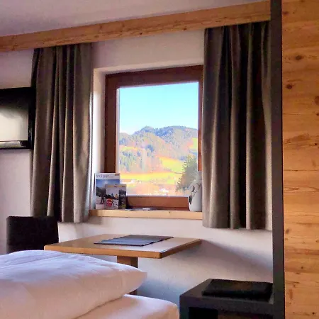 Schwarzenbergerhof ゲストハウス 3*