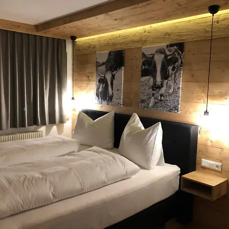 Schwarzenbergerhof ゲストハウス 3*