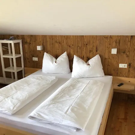 Pensión Schwarzenbergerhof 3*